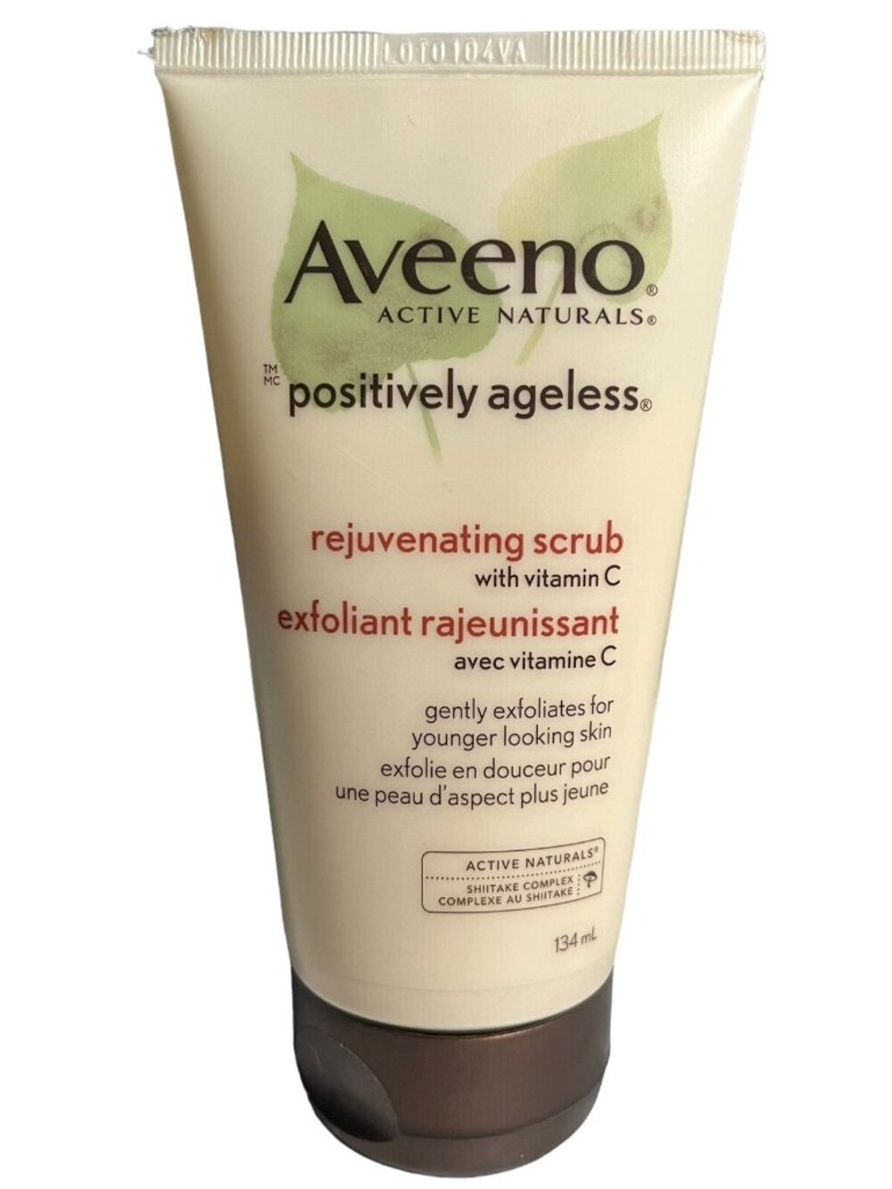 Aveeno Active Naturals Positively Ageless Rejuvenating Scrub 134 ml - 4.5 Oz
